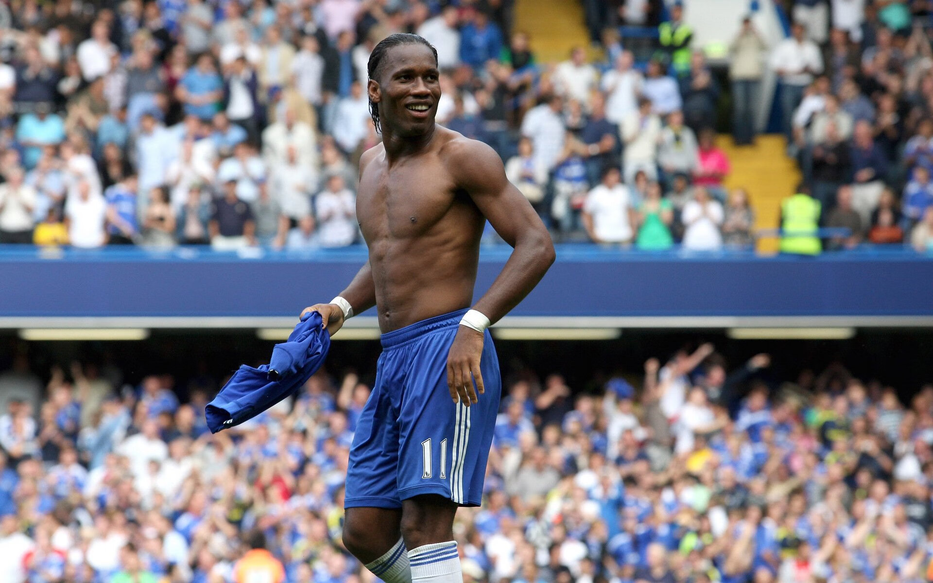 AYX体育官网-赛场“铁血战士”，他们在欧冠的拼搏故事，herocross铁血战士